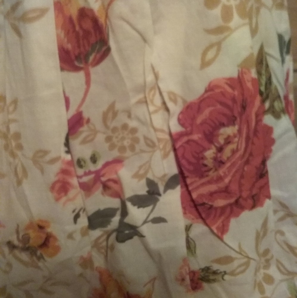 Formal dress - Picture 5 of 6